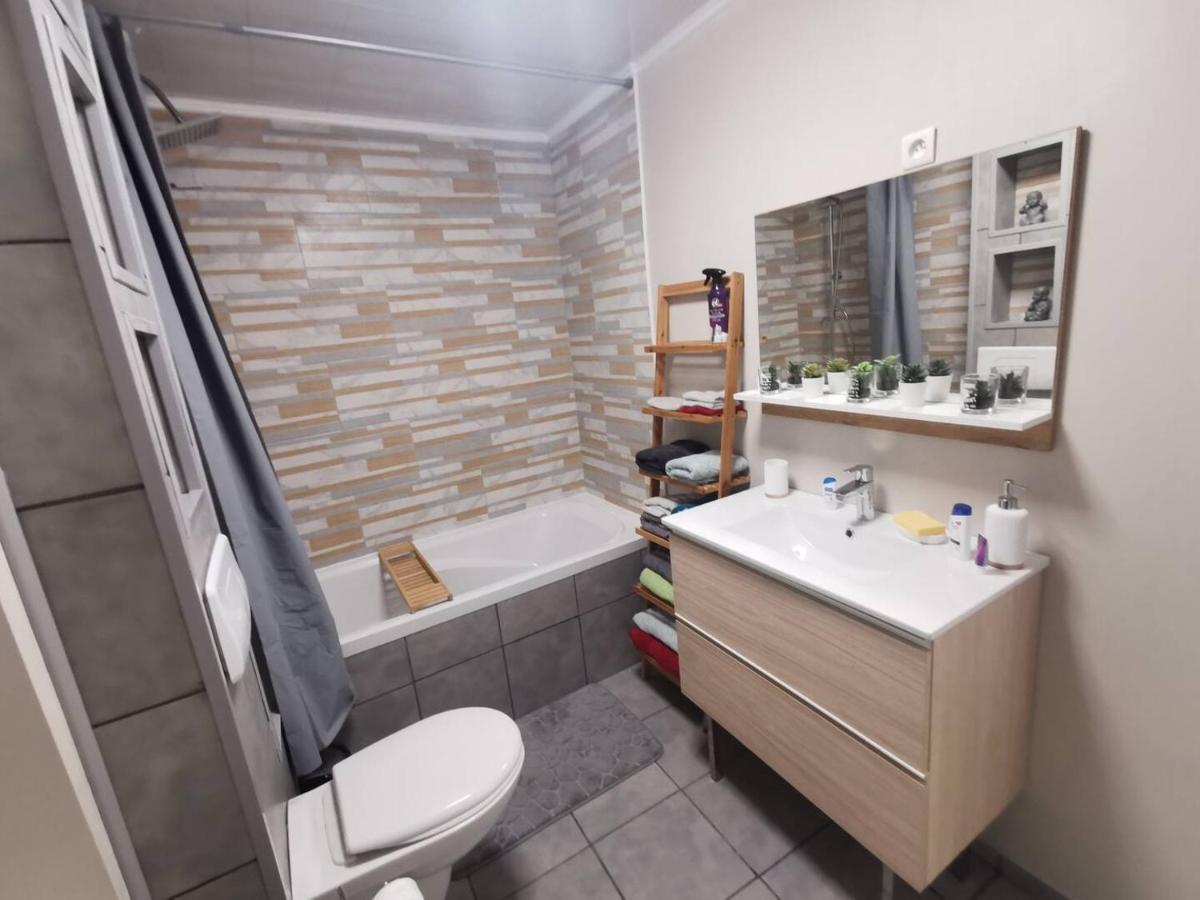 L'Aiscal Appart-Hotel 6 Personnes Calais Esterno foto