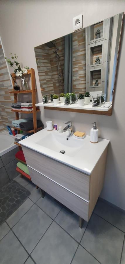 L'Aiscal Appart-Hotel 6 Personnes Calais Esterno foto